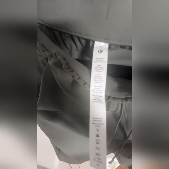 Bnwt lululemon stretch high-rise crop 23" grey sage sz 6 - Picture 5 of 5